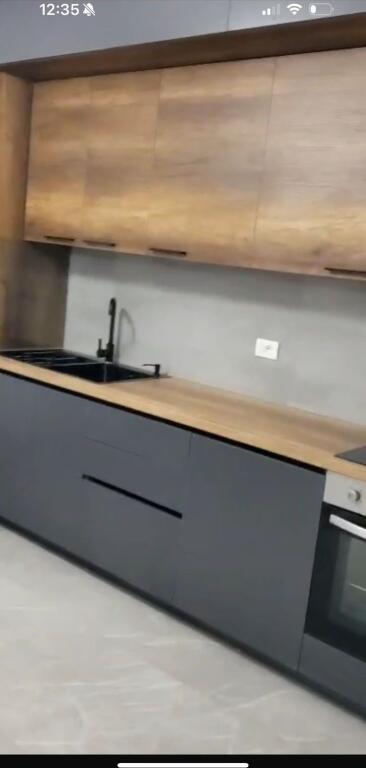 Apartament me qera 2+1