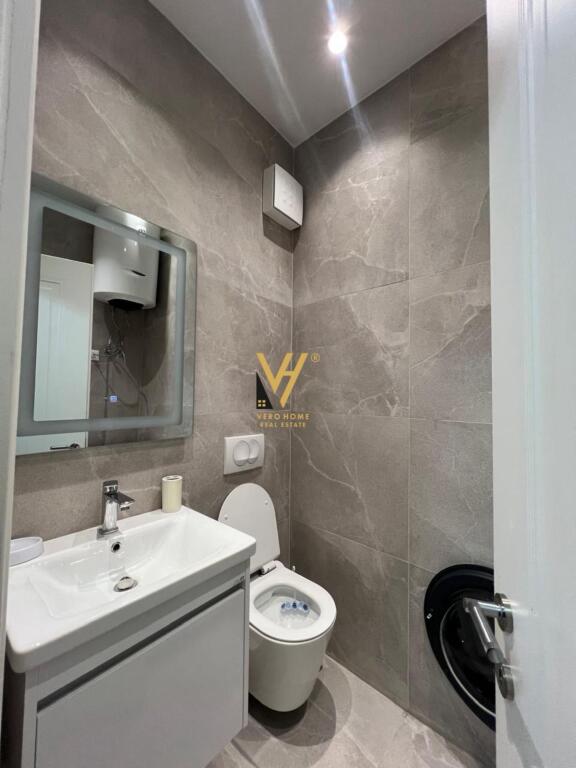 JEPET APARTAMENT 2+1+2+BLK ME QIRA TE KOMUNA E PARISIT 90.000 LEKE