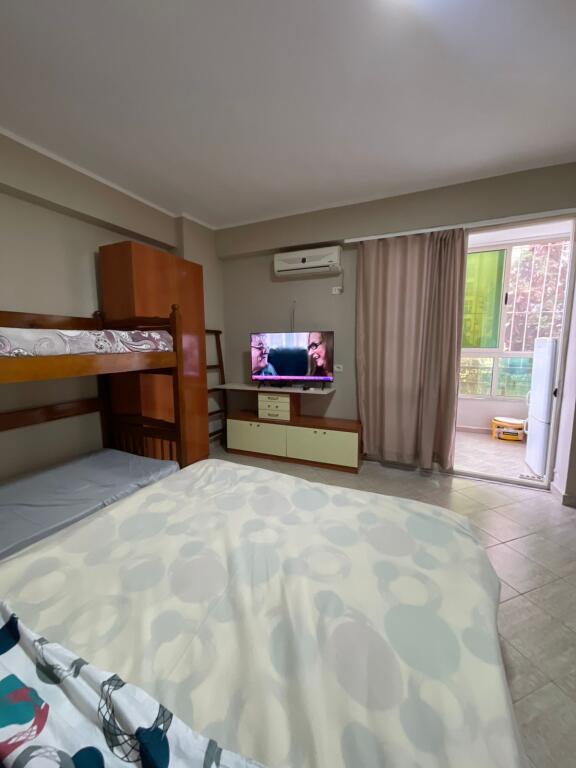 🏡 GARZONIERE ME QERA – Plazh Florida, DurrëS