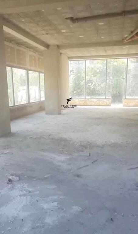 DYQAN ME QERA 287 M2 ASTIR 1000 EURO