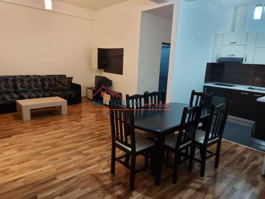 Apartament 1+1 me qera tek 21 dhjetori ne Tirane