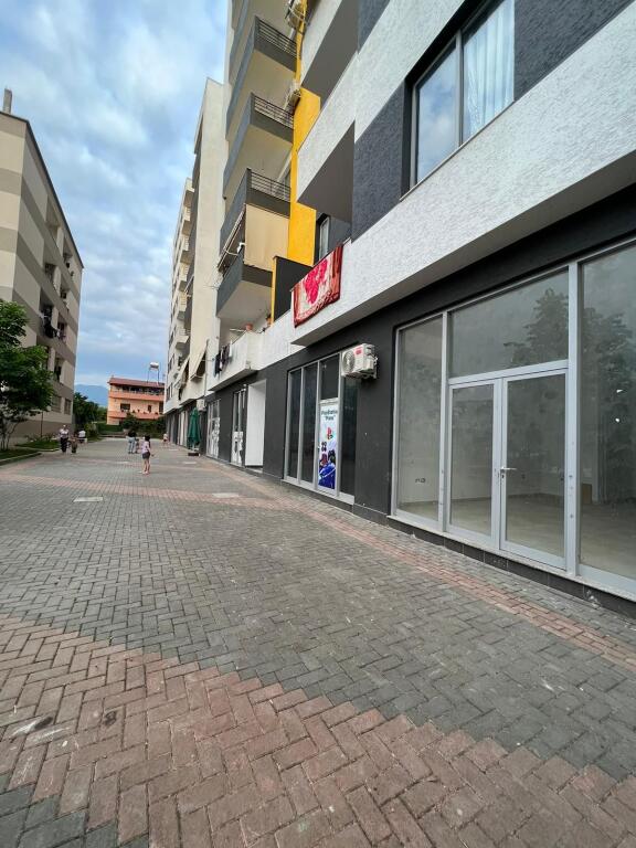 Apartment 2+1, Kamez!