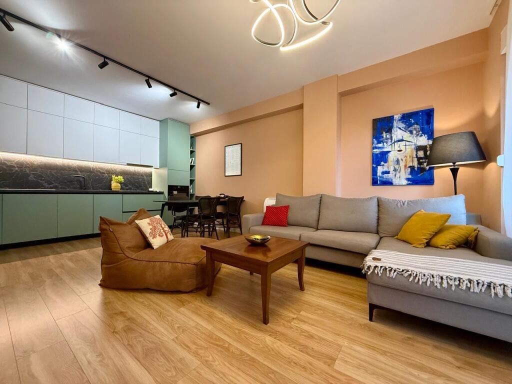 Appartamento in affitto 2+1+2, Via Barrikadave