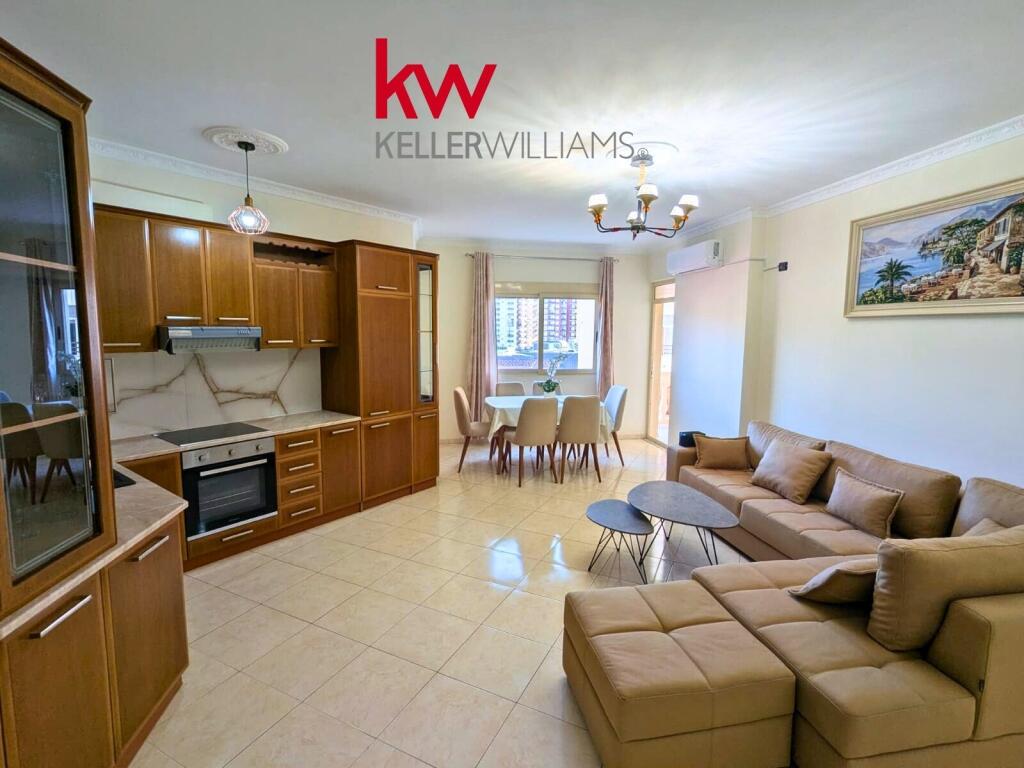 🆕🏡 JEPET ME QIRA APARTAMENT 2+1+2  NE QENDER QYTETI  VLORE