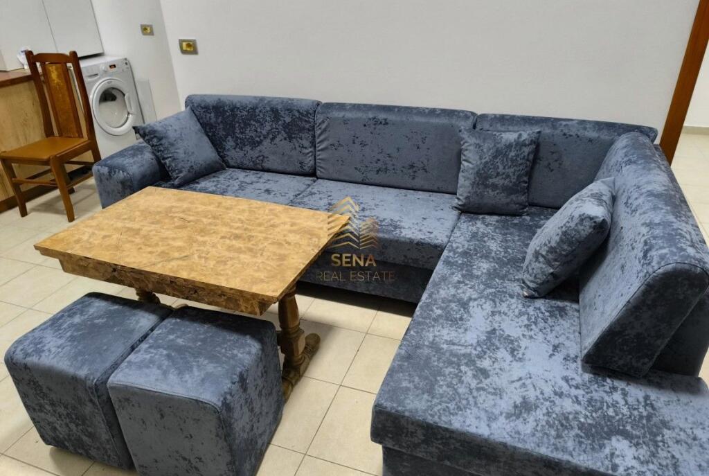 Qira, Apartament 1+1, Rruga 5 Maji, 40.000 ALL/Muaj