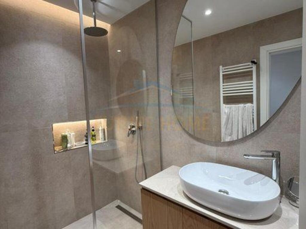 In vendita, Appartamento 3+1+2+Ripostiglio+ 2 Posti Auto, Giardino Botanico