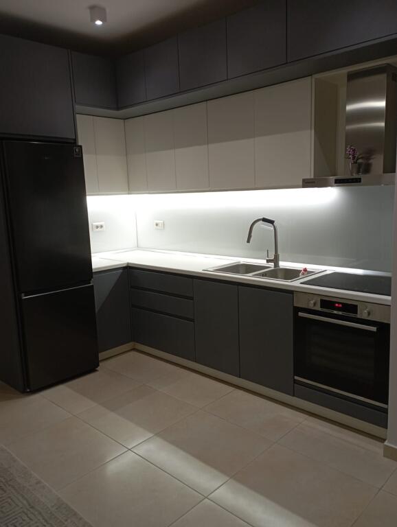 Apartament me qera te Caza Italia !