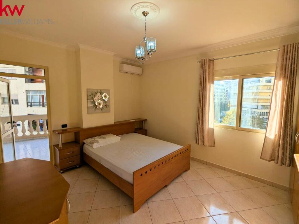 🆕🏡 JEPET ME QIRA APARTAMENT 2+1+2  NE QENDER QYTETI  VLORE