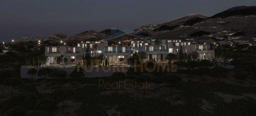 In vendita, Villa Individuale, Farke