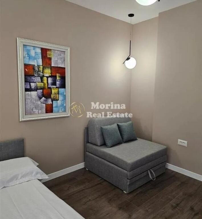Studio apartment, on Fortuzi Street, in the area of the Ministry of Justice, 400 Euro/Month