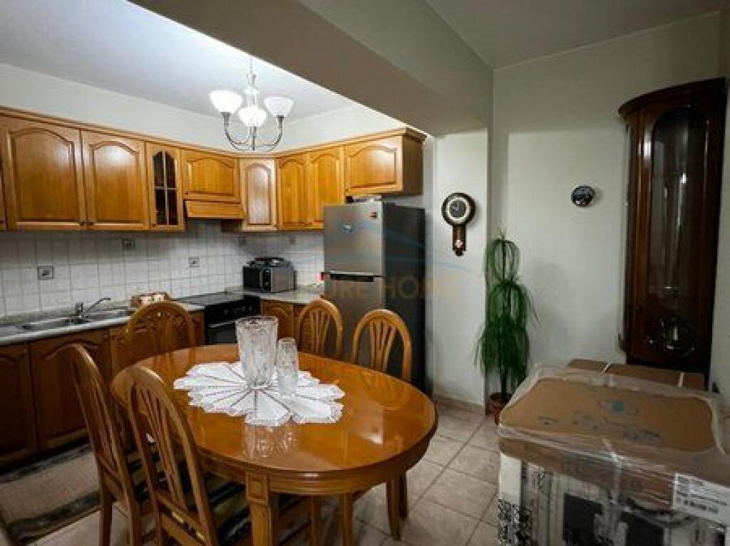 Rent, Apartment 2+1, Wilson Square, Tirana