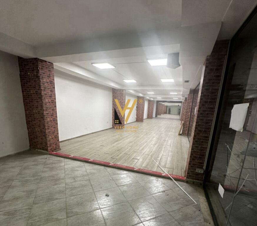 BUSINESS PREMISES 150 M2 FOR RENT AT JOENA, 21 DHJETORI 700 EURO