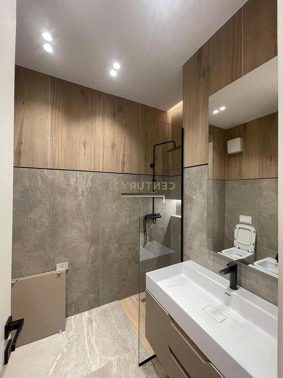 Appartamento 1+1 In Affitto in Square 21