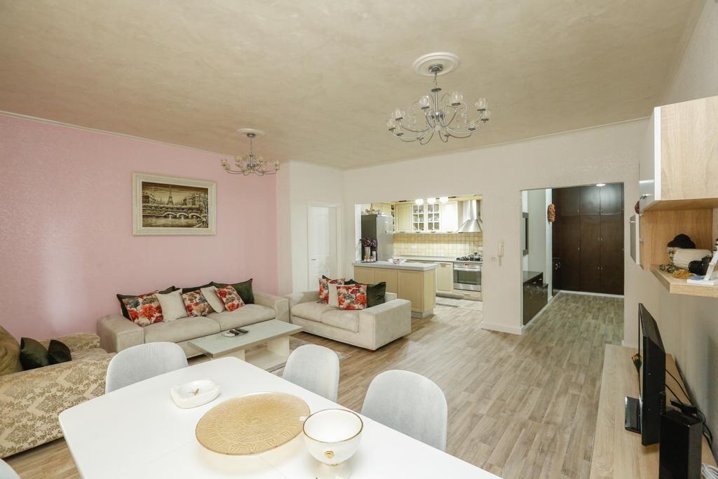 Jepet me Qera Apartament 3+1+2📍Qender, Sheshi Skenderbej