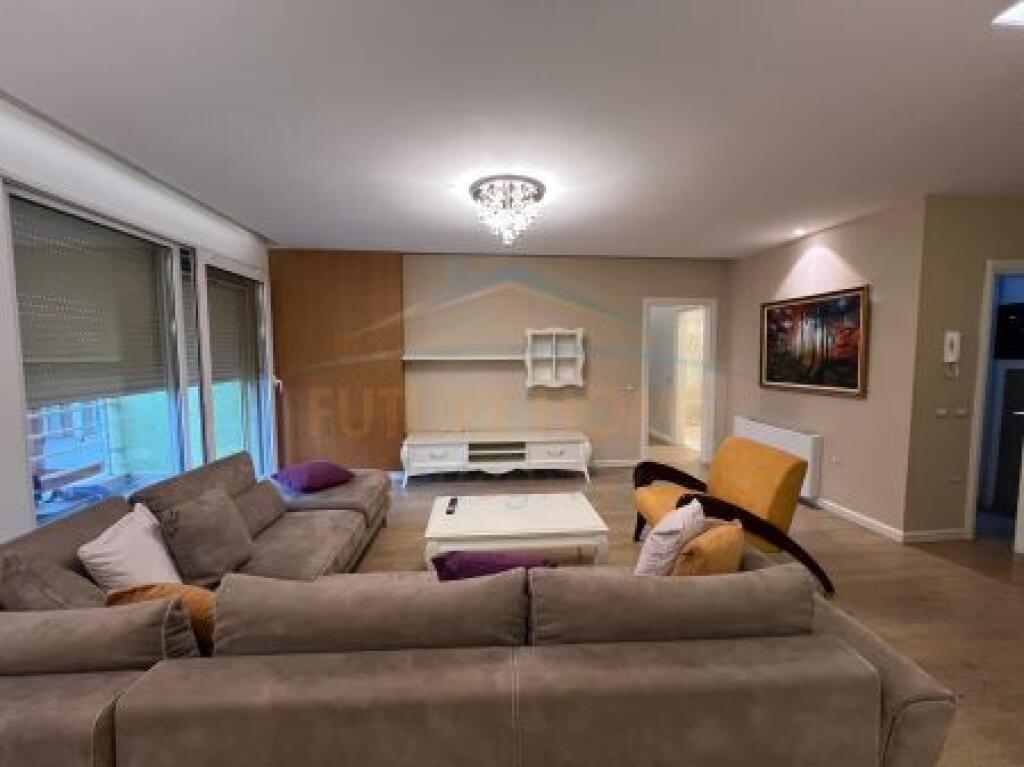 For sale, Apartment 2+1+2, New Bazaar, Tirana.