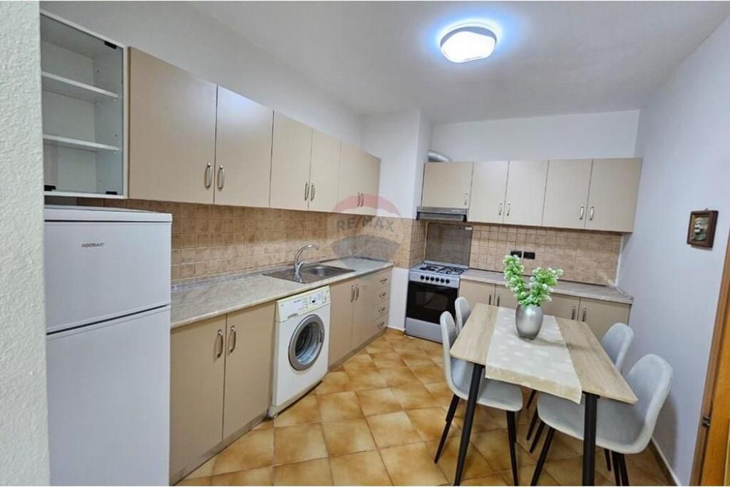 Apartment - For Rent - Willson Square