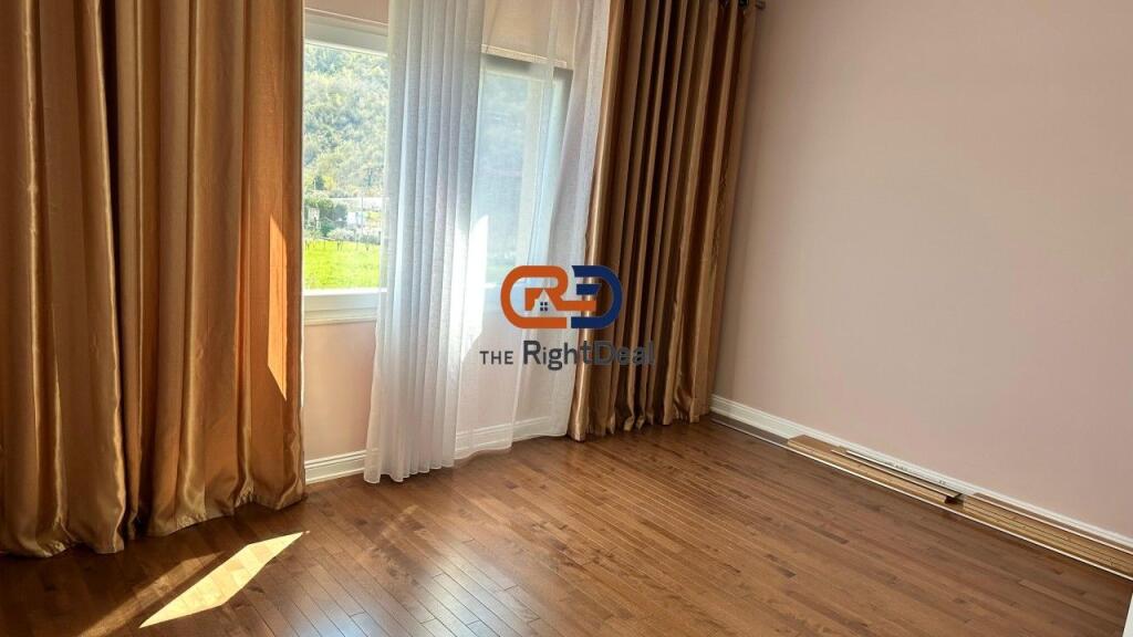 Shitet Super Vile 3 Kateshe Individuale Ne Mullet!!!