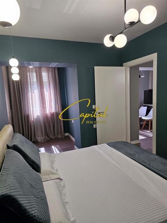 APARTAMENT ME QERA 1+1 RRUGA FORTUZI 700 EURO