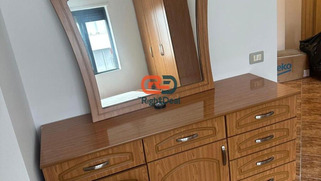 Ne Fresk, Jepet Me Qira Apartament 1+1, Me Lokacion Perfekt !!!