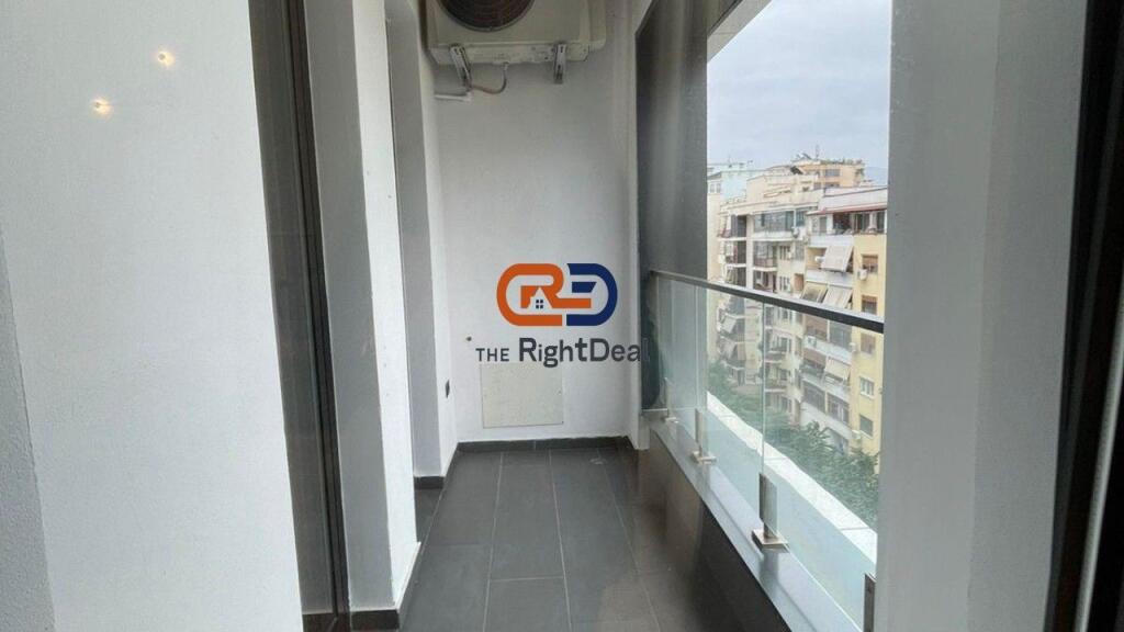 Tek Square 21, Jepet Me Qira Apartament 1+1, Me Mobilim Luksoz !!