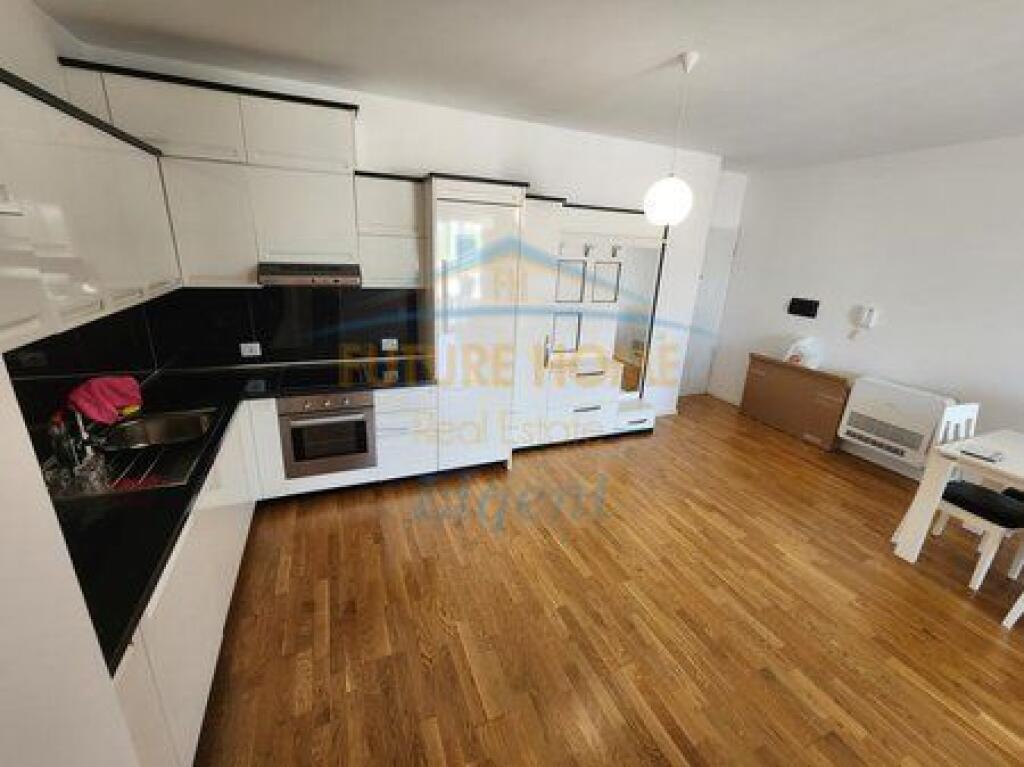 Shitet, Apartament 2+1, Kopshti Botanik , Tiranë.