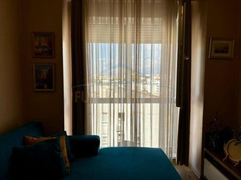 Shitet, Apartament 2+1, Kompleksi Magnet, Rruga Ndre Mjeda, Tirane.