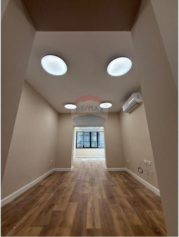 APARTAMENT 2+1 BOSH PER ZYRA TE MARGARITA TUTULANI