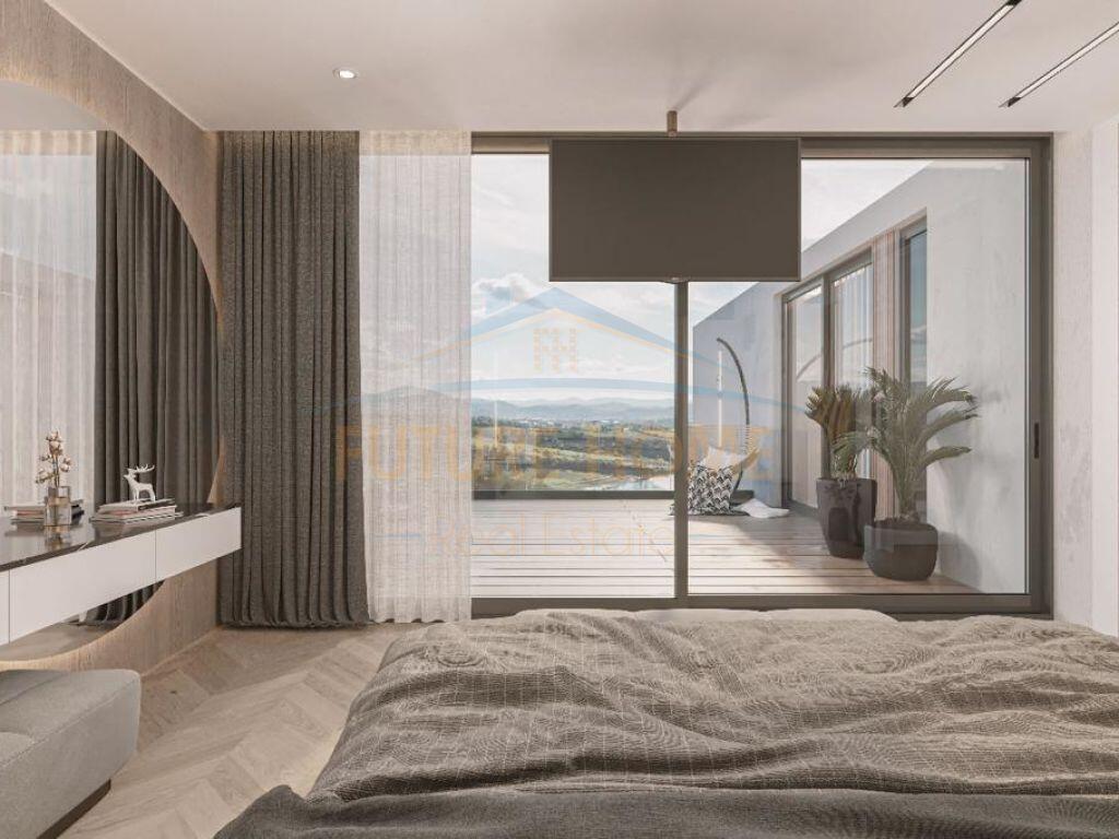 In vendita, Villa Individuale, Farke