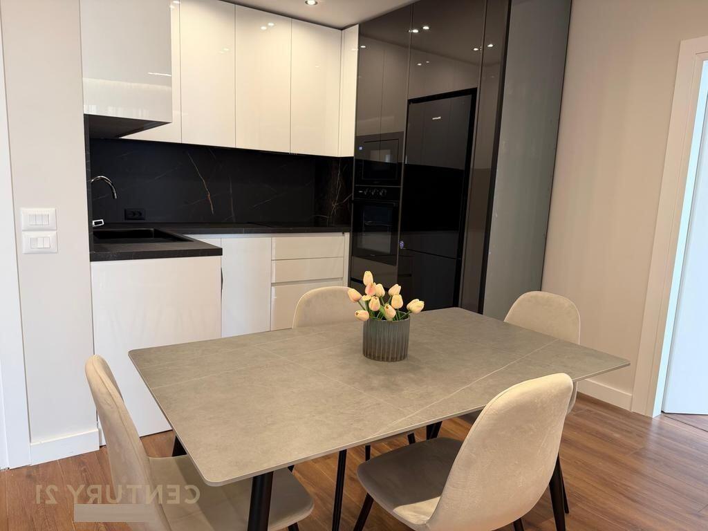 Jepet me qira apartament 2+1+2