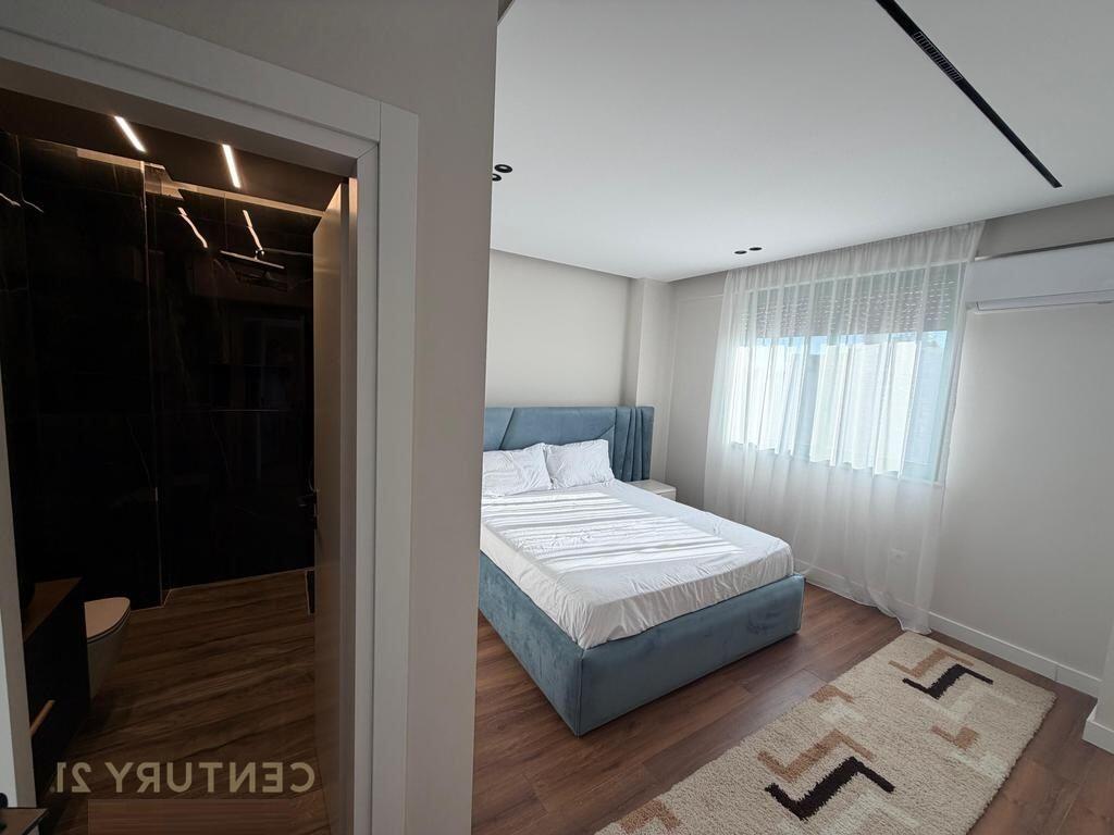 Jepet me qira apartament 2+1+2