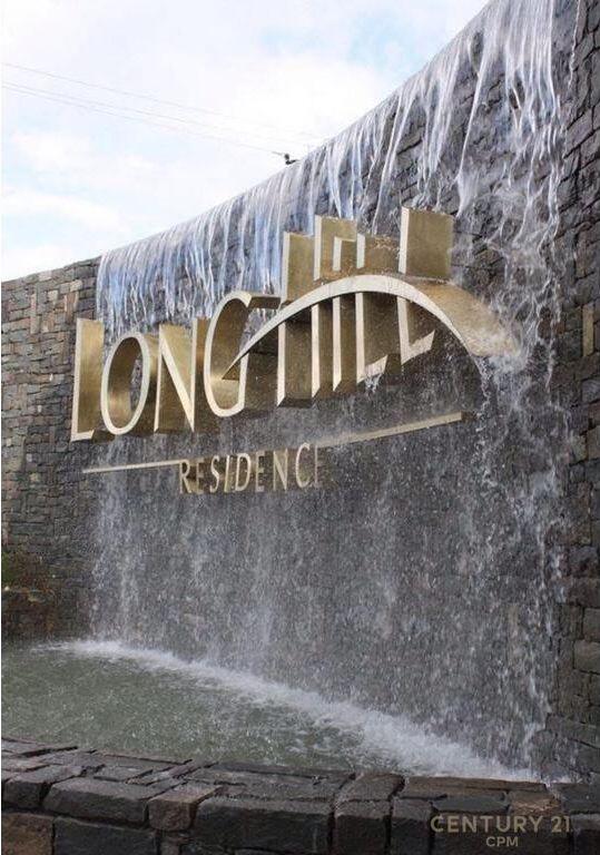 Vile Luksoze per Shitje ne Long Hill Residence