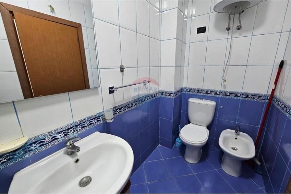 Apartment - For Rent - Willson Square