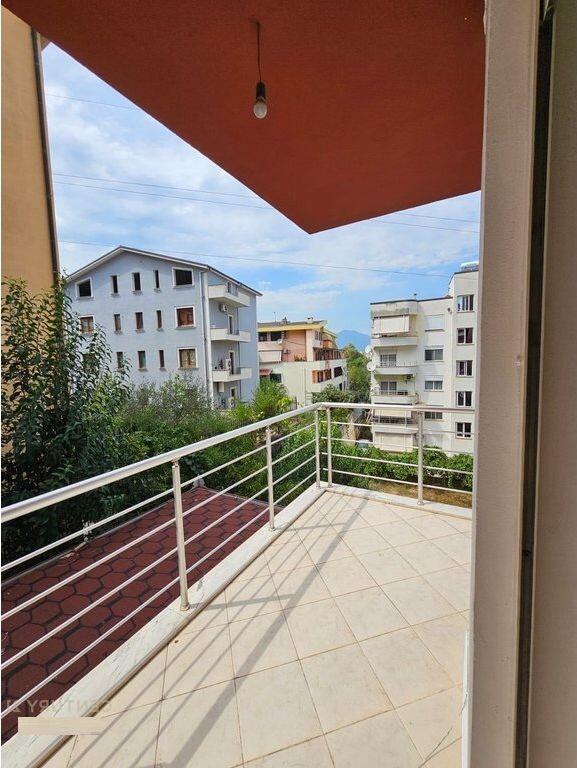 APPARTAMENTO 2+1 IN AFFITTO, VICINO AL GIARDINO ZOOLOGICO