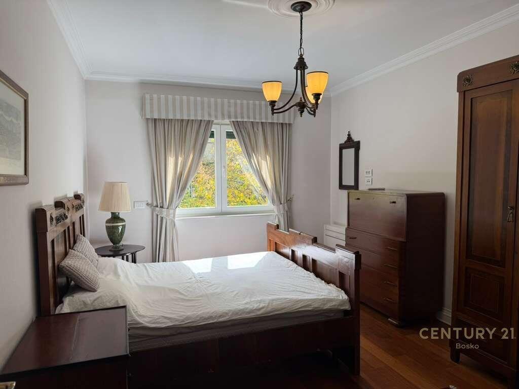 🏙️ Shitet Apartament 3+1 në Zemër të Bllokut