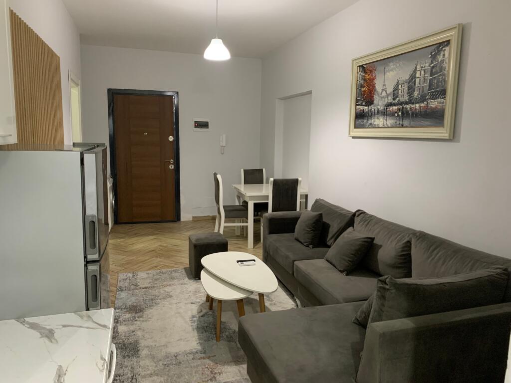 AFFITTO 1+1 VICINO ALLA SCUOLA UNITA