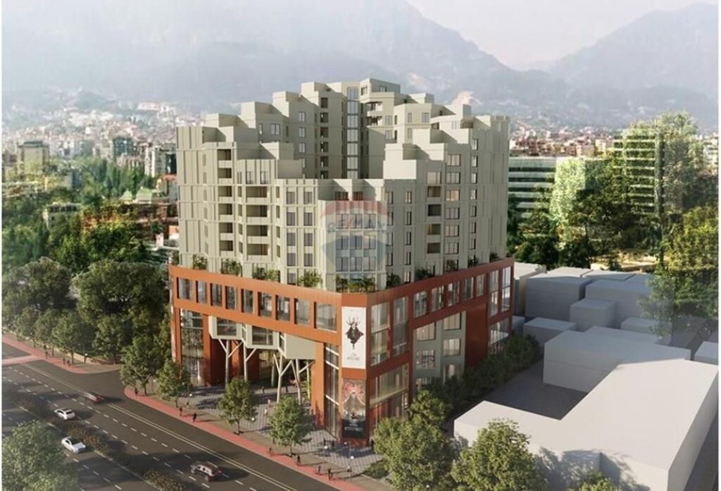 Dyqan per shitje te Colonade !