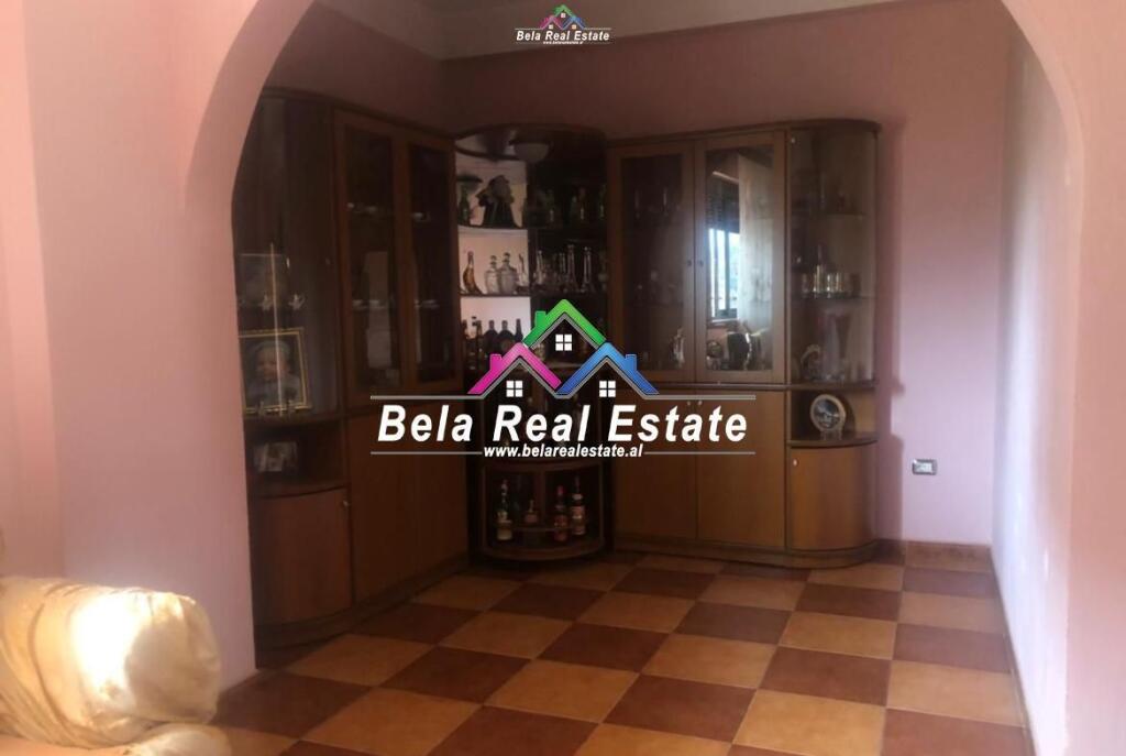 Villa in affitto su 3 piani a Sauk (ID BV249) Tirana
