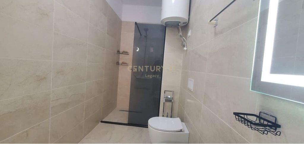 ✨ Jepet me qira apartament luksoz 2+1+2+verande me post parkimi – pranë Hotel “Radisson” 1,100 € /Muaj