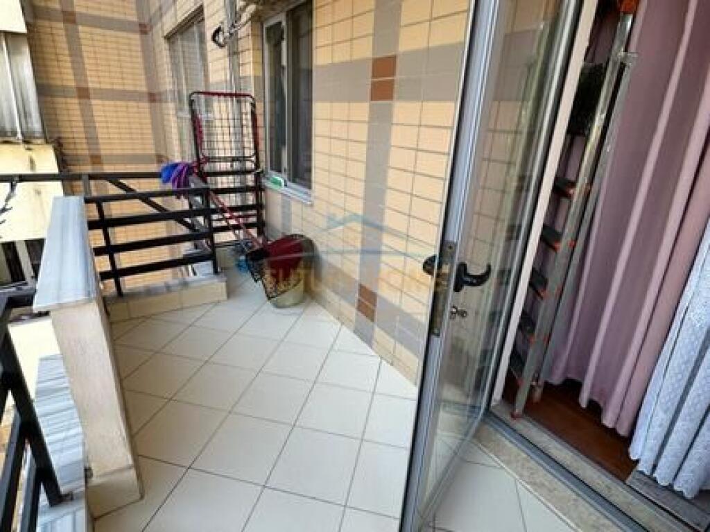 Shitet, Apartament 2+1+2, Unaza e Re, Tiranë