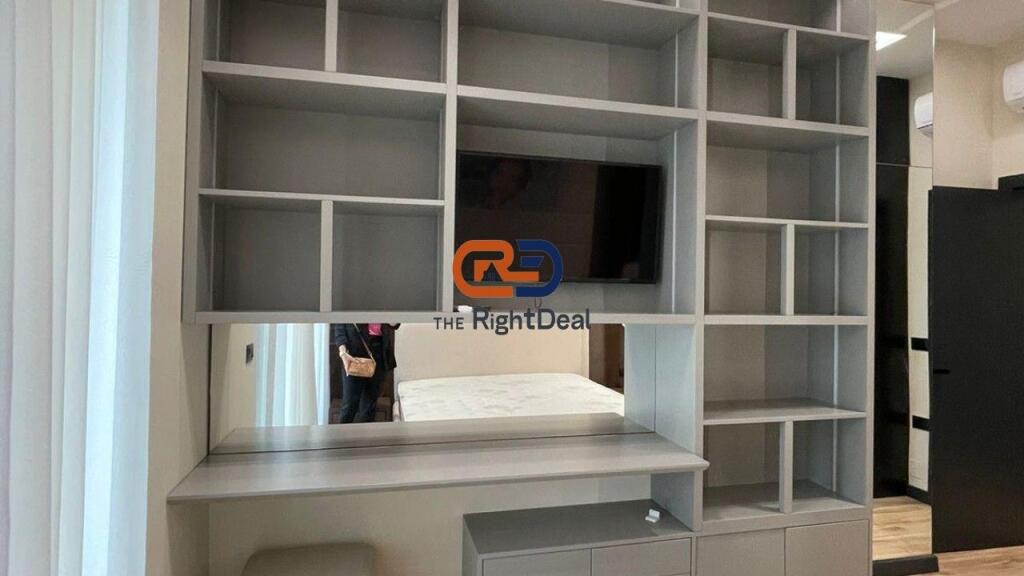 Tek Square 21, Jepet Me Qira Apartament 1+1, Me Mobilim Luksoz !!