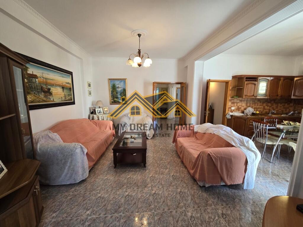 JEPET ME QERA APARTAMENT 1+1, KALI I TROJES PLAZH, DURRES.