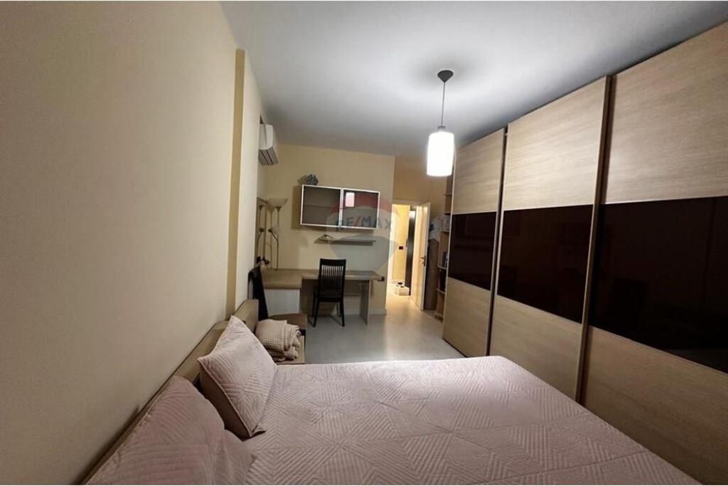 Apartament 2+1 per Qira, tek Rruga Petro Korcari!