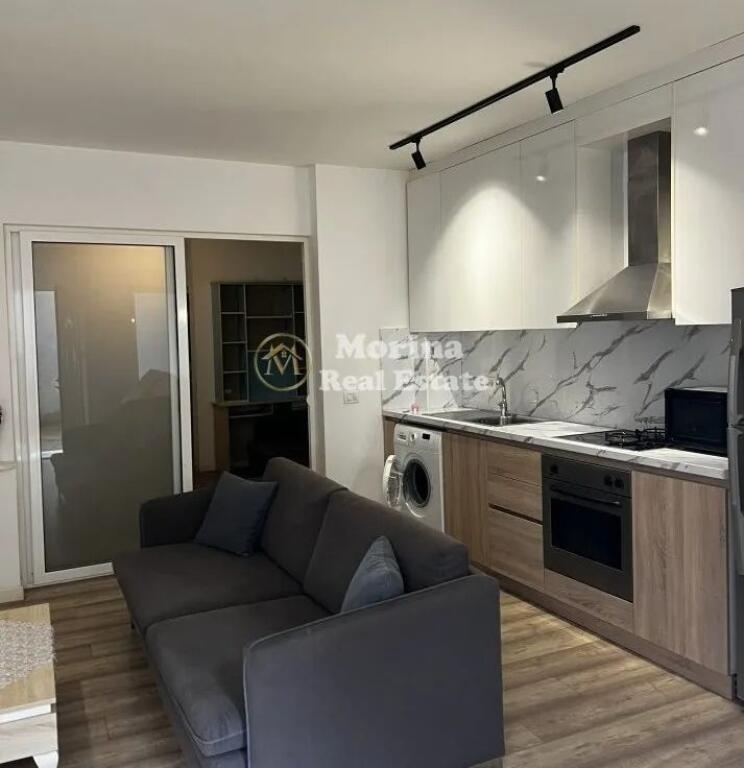 Qera Apatament 1+1 ne Rrugen e Barrikadave , 500 euro