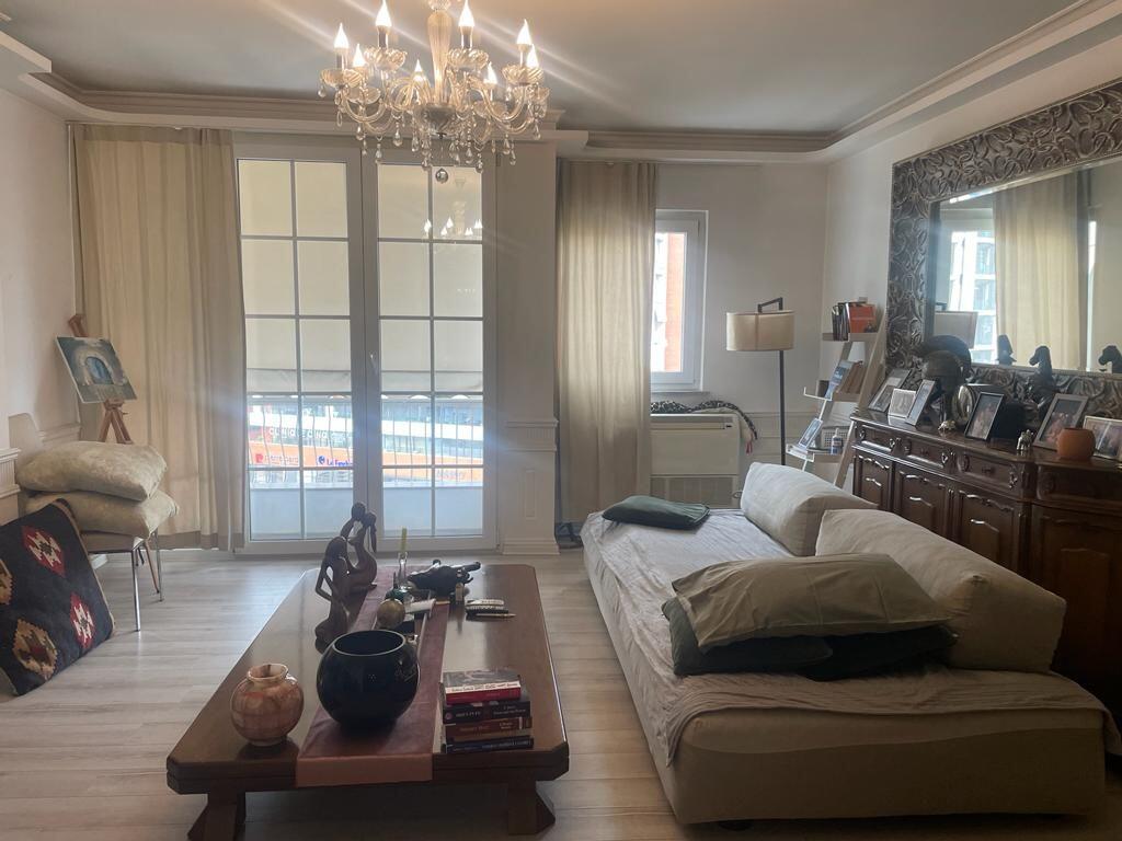 Vendesi 2+1 Palalti con freccette in vendita