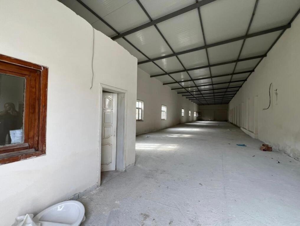 Magazine + Land for rent