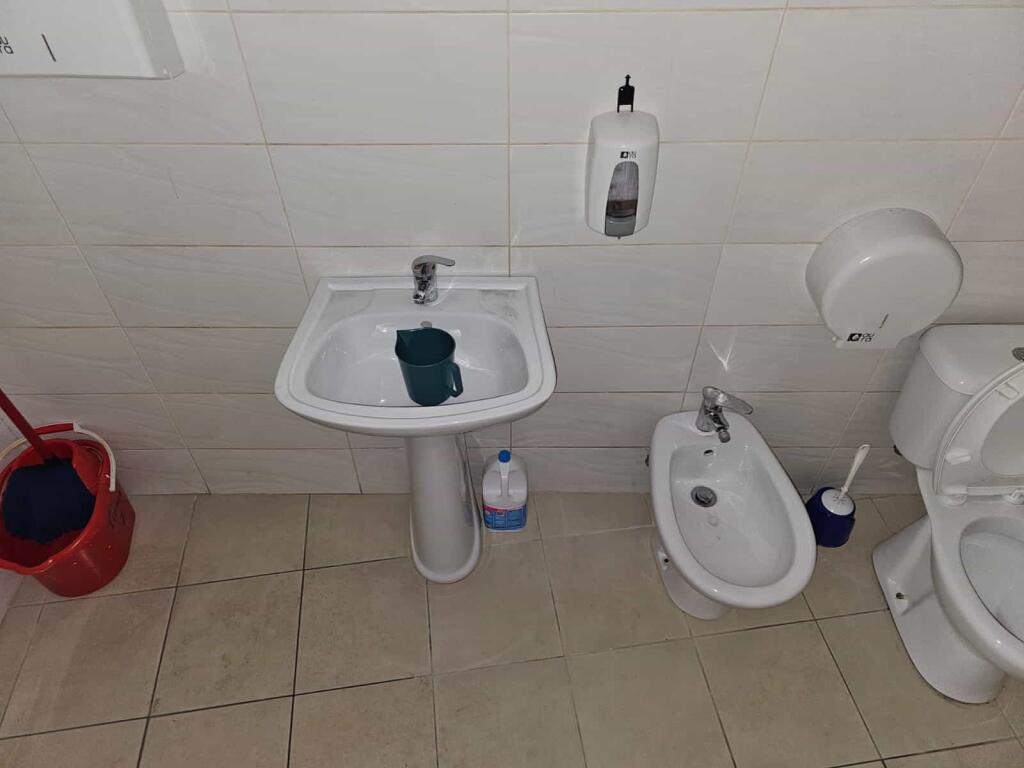 Edificio di 3 piani in affitto a Myslym Shyri (ID BZ2731) Tirana