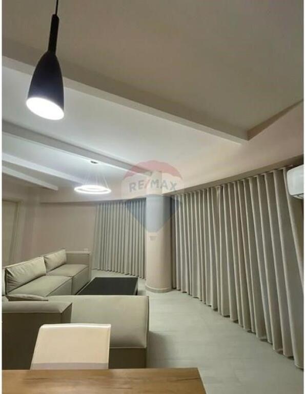 ME QIRA DUPLEX 3+1+2 | FRESKU, TIRANË