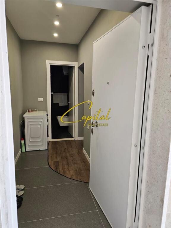 APARTAMENT ME QERA 1+1 RRUGA FORTUZI 700 EURO