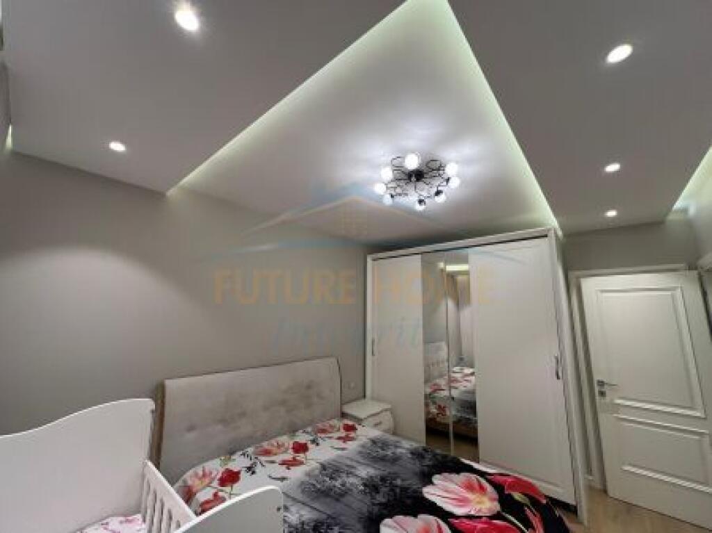 For sale, Apartment 2+1+2, New Bazaar, Tirana.