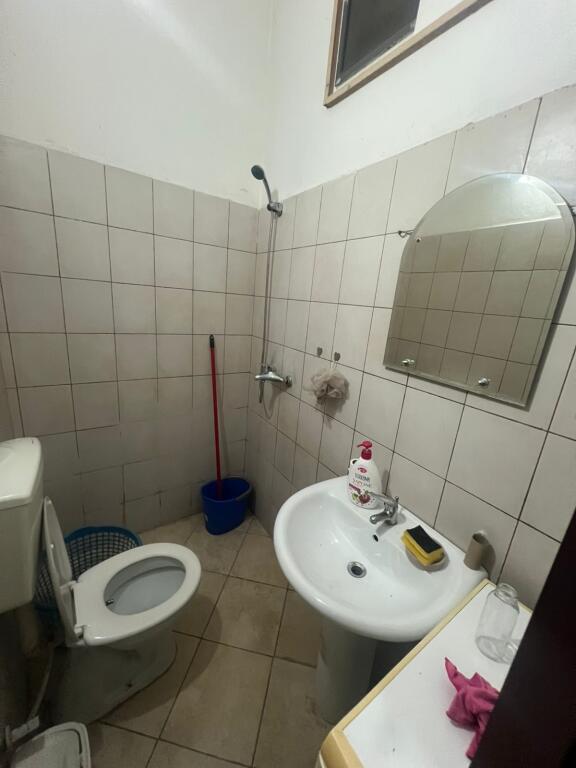 Jepet Me Qera Apartament 1+1